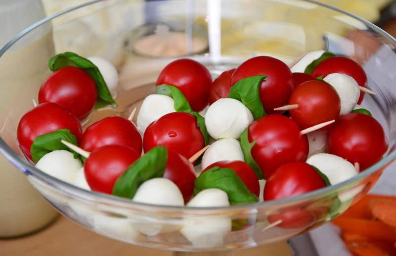 Summery Fresh Mozzarella and Couscous Salad